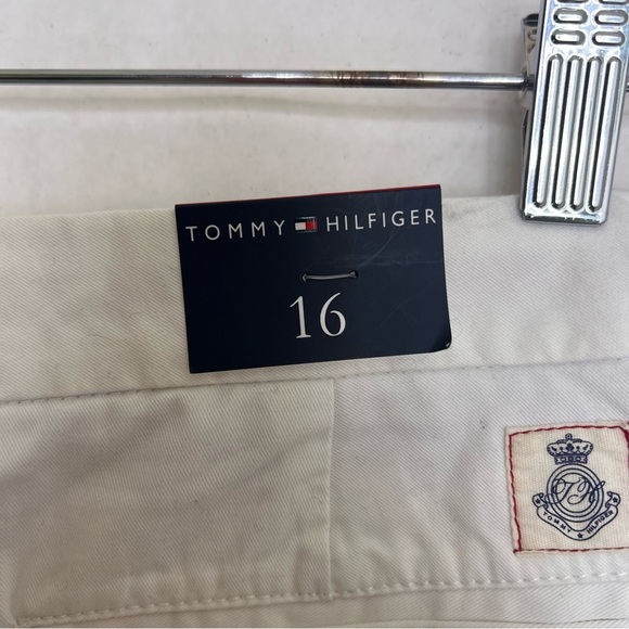 Tommy Hilfiger white flat front shorts women’s size 16 - Picture 3 of 7